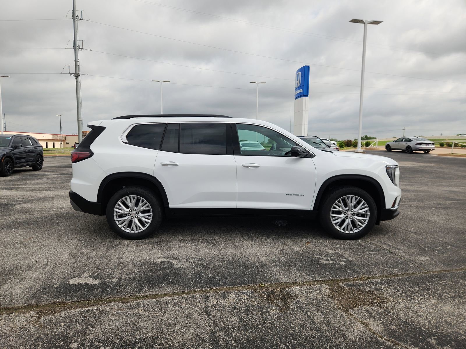 New 2026 GMC Acadia Elevation w/ Elevation Premium Package image 7