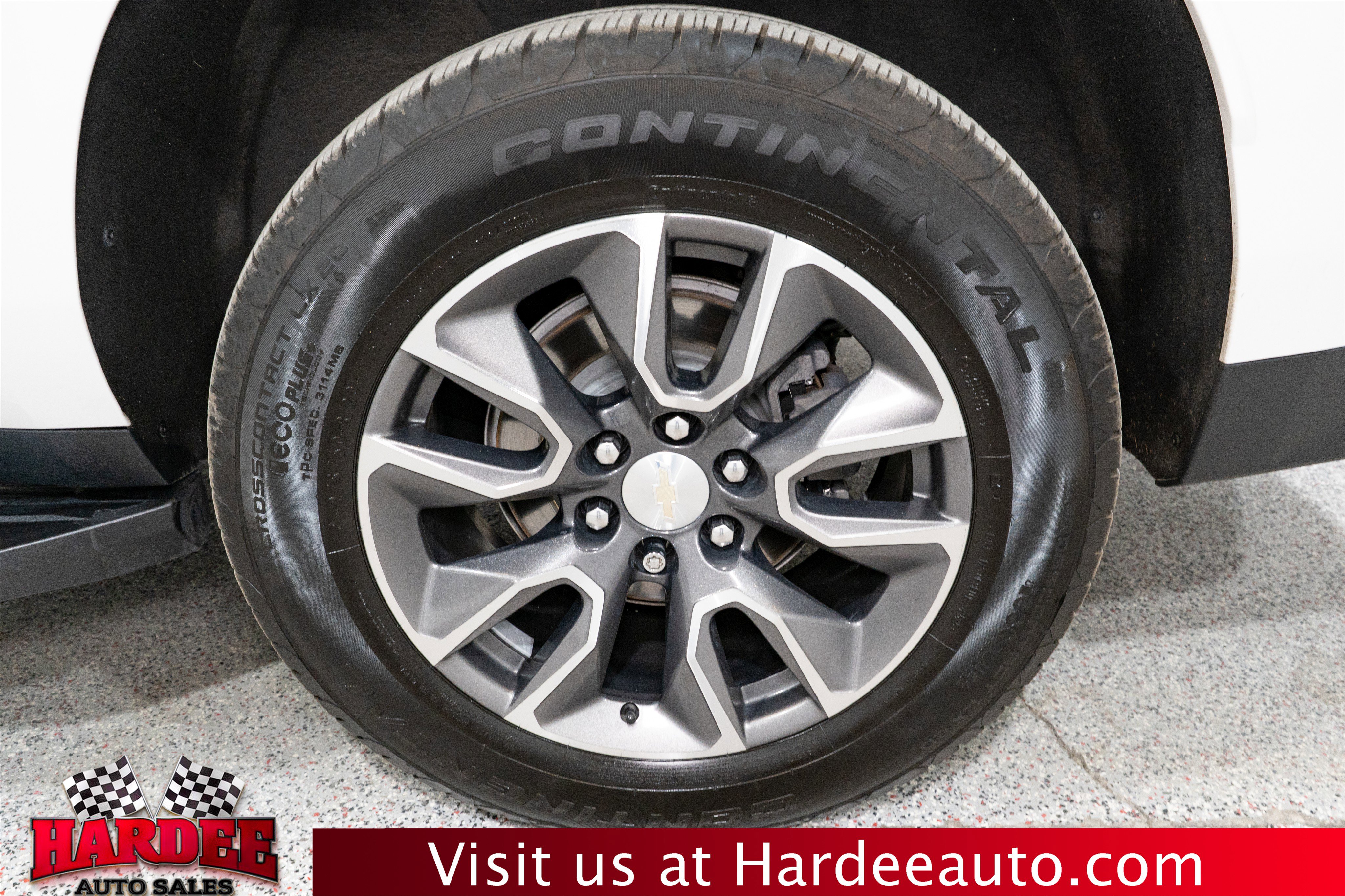 Used 2021 Chevrolet Suburban LT w/ Rear Media and Nav Package AWD/4WD image 10