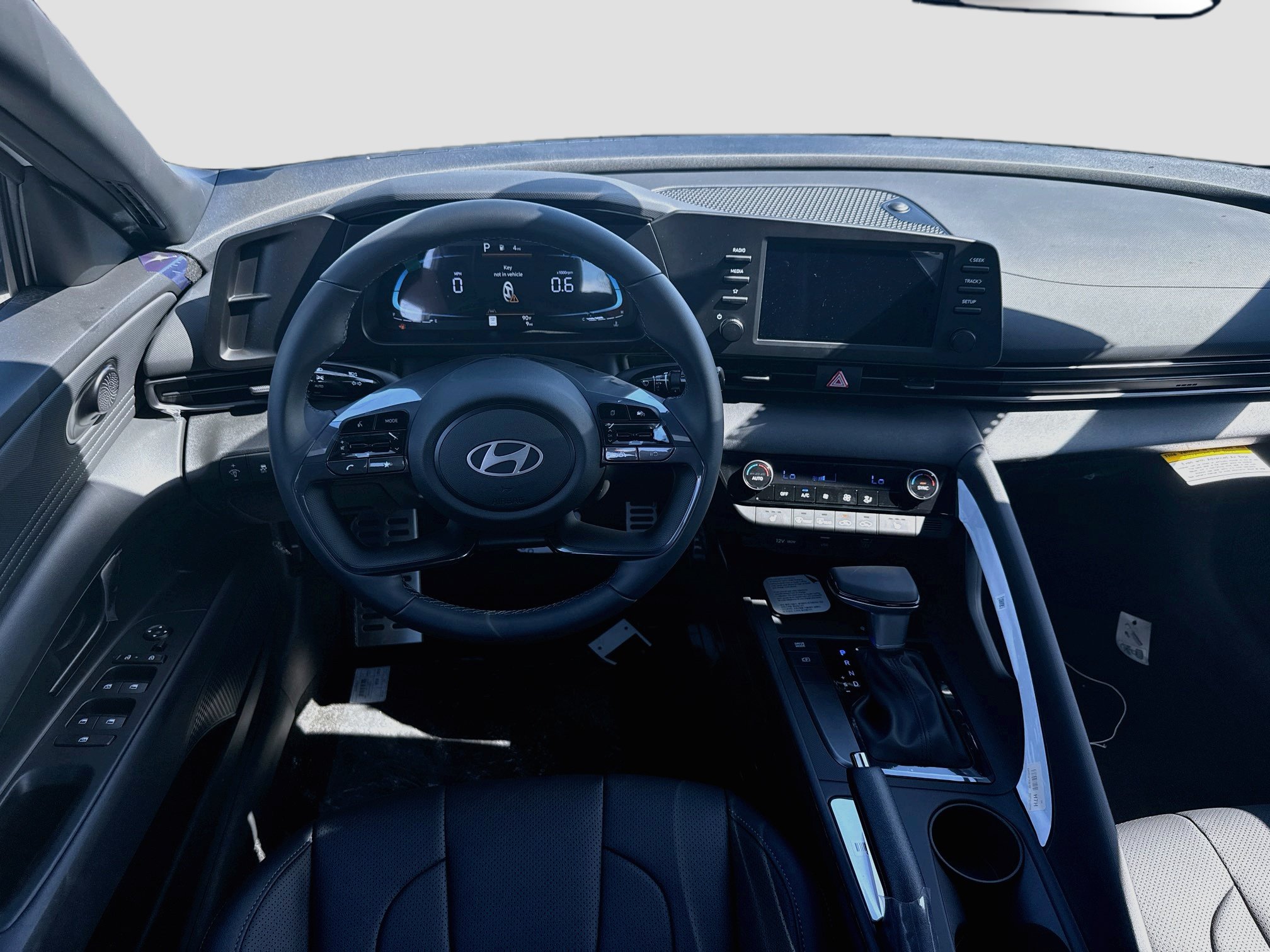 New 2026 Hyundai Elantra SEL Sport FWD image 15