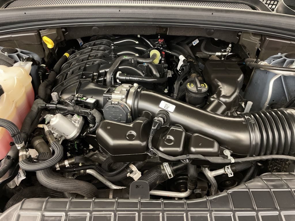 Certified 2025 Jeep Grand Cherokee L Altitude AWD/4WD image 27