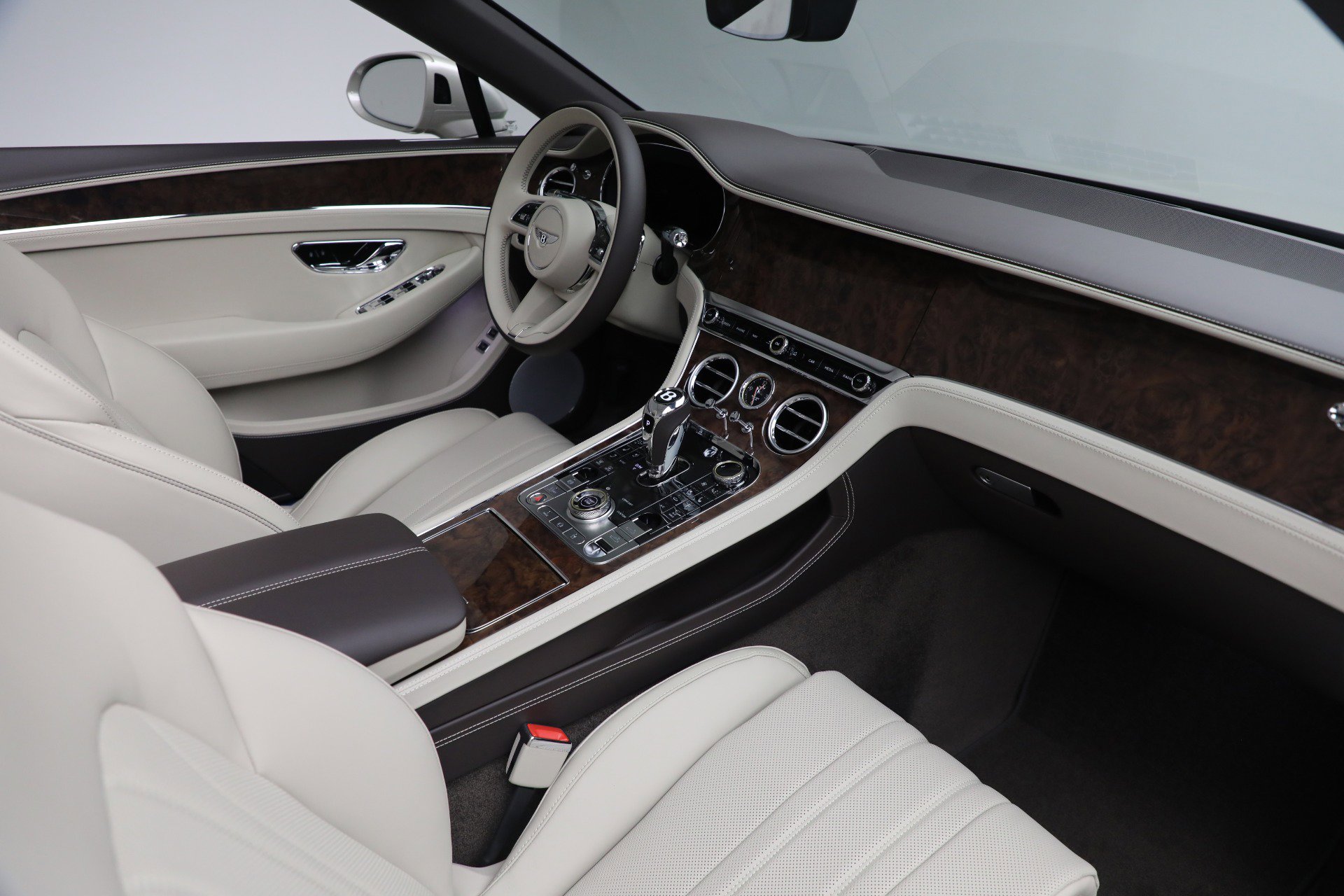 New 2026 Bentley Continental GTC AWD/4WD image 29