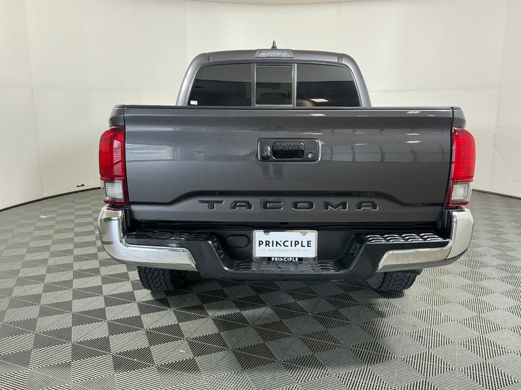 Used 2020 Toyota Tacoma SR5 w/ SR5 Appearance Package (SM) RWD image 6