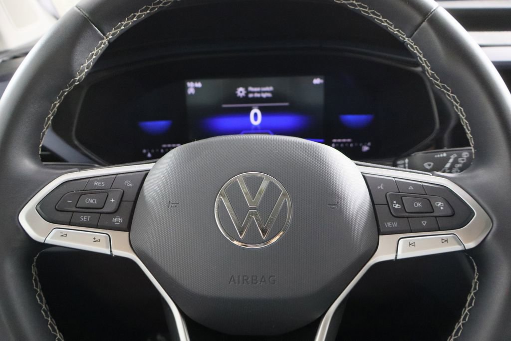 Used 2022 Volkswagen Taos SE image 22