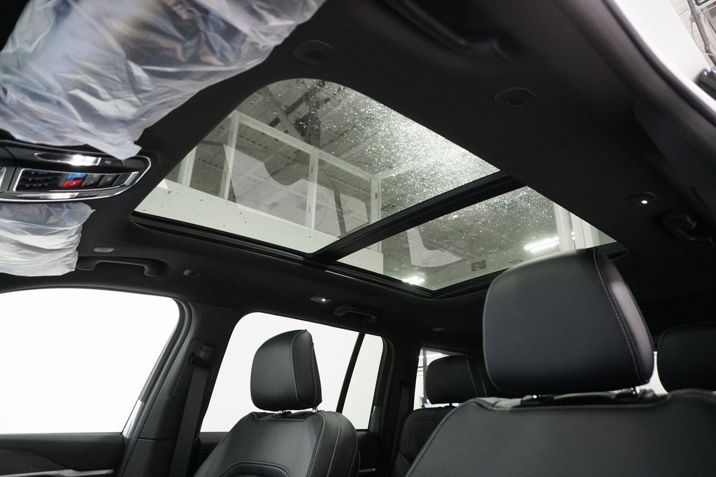 New 2026 Jeep Grand Cherokee Limited image 12