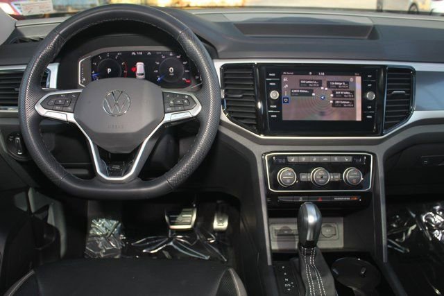 Used 2022 Volkswagen Atlas SEL Premium image 22