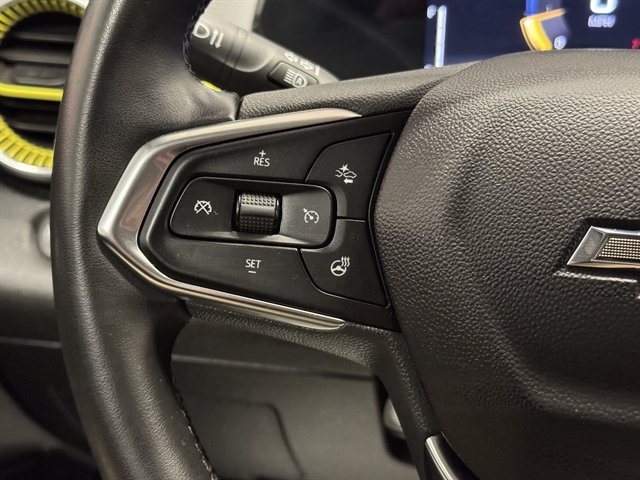 Used 2024 Chevrolet Trax ACTIV w/ Sunroof Package FWD image 19