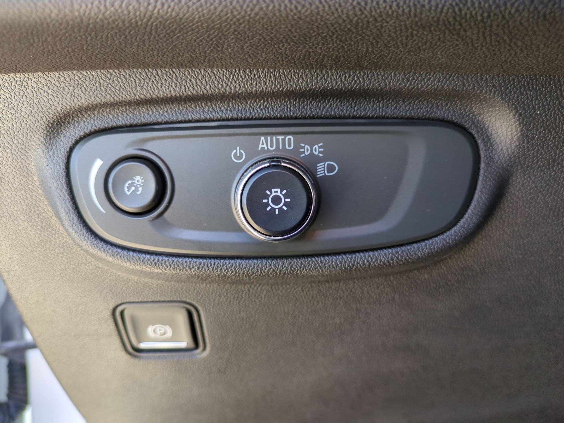 Certified 2022 GMC Terrain SLE w/ Driver Convenience Package image 23