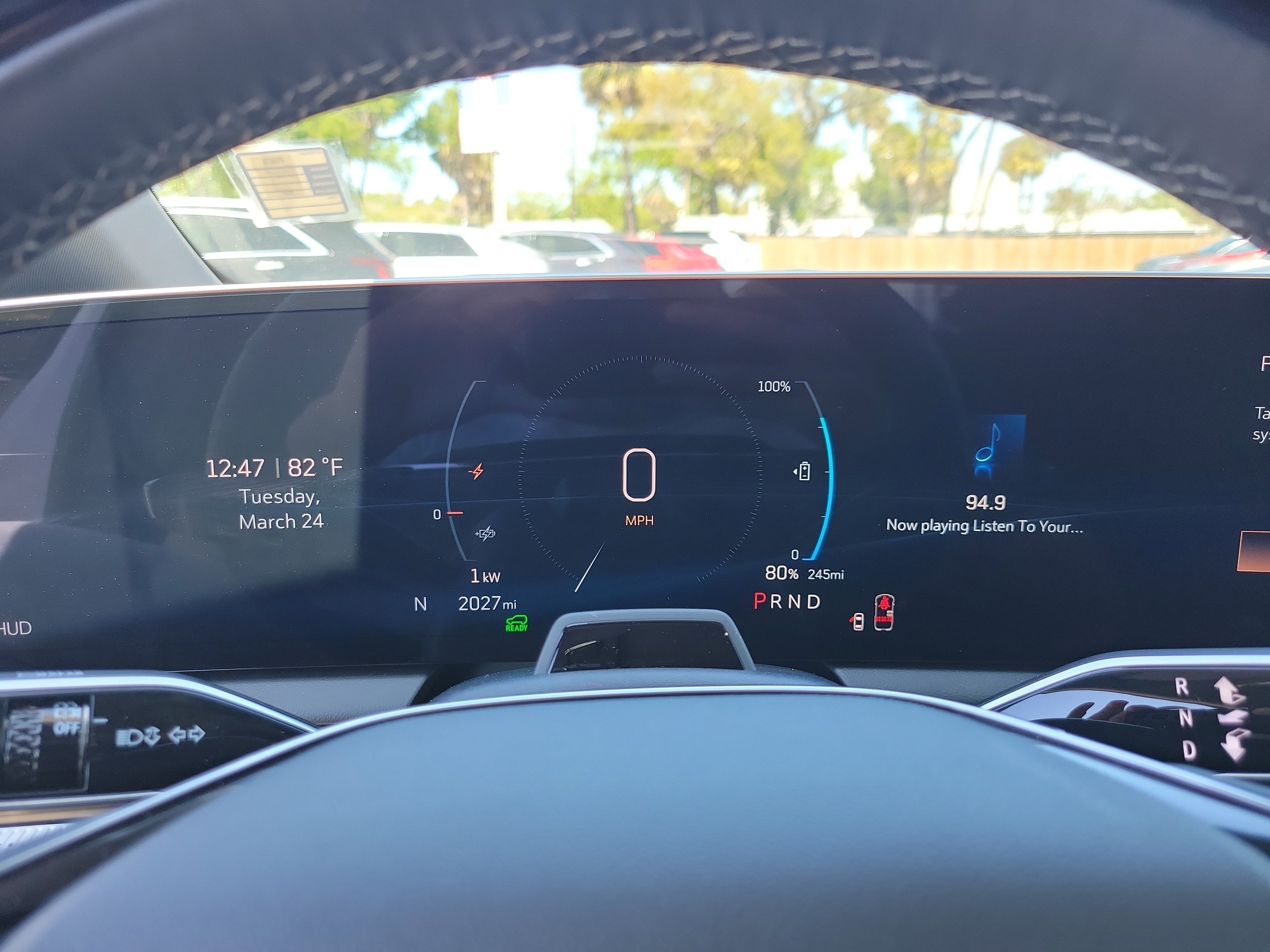 Certified 2025 Cadillac Optiq Luxury 2 w/ LPO, Floor Liner Package image 32