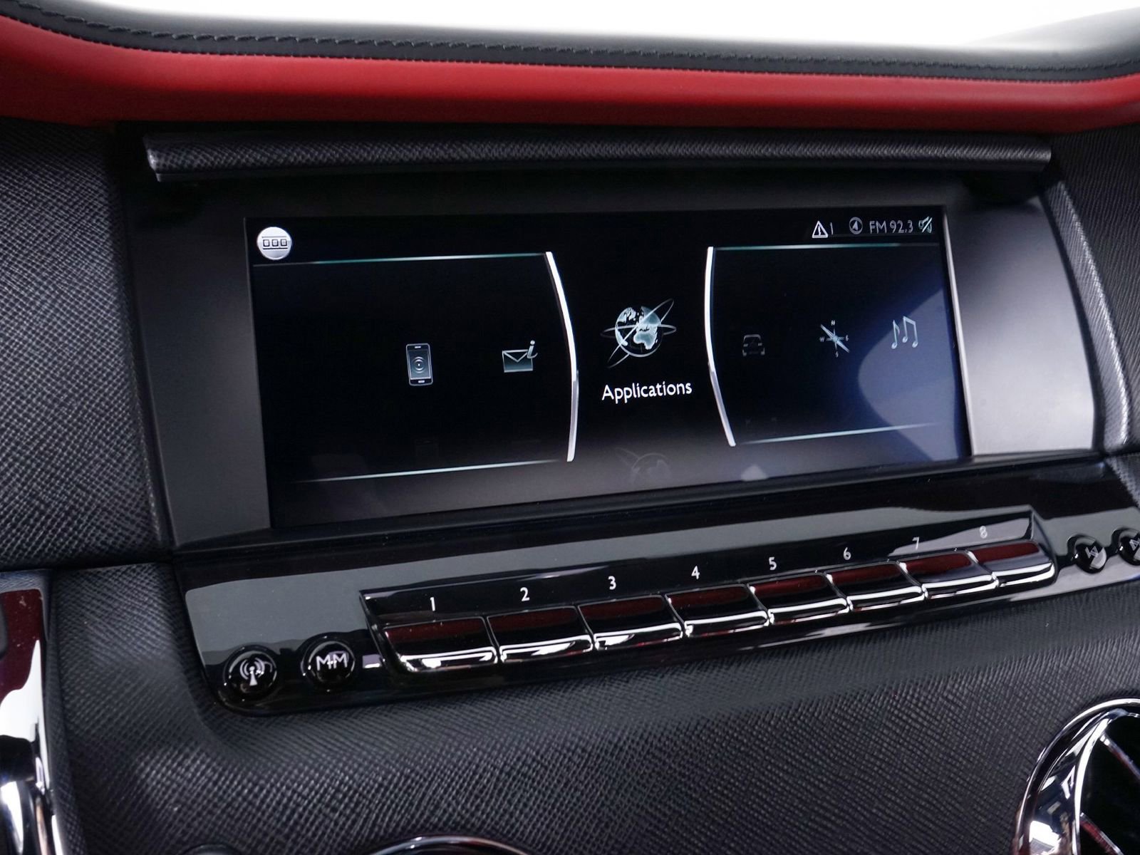 Used 2022 Rolls-Royce Cullinan w/ Cullinan Package image 29