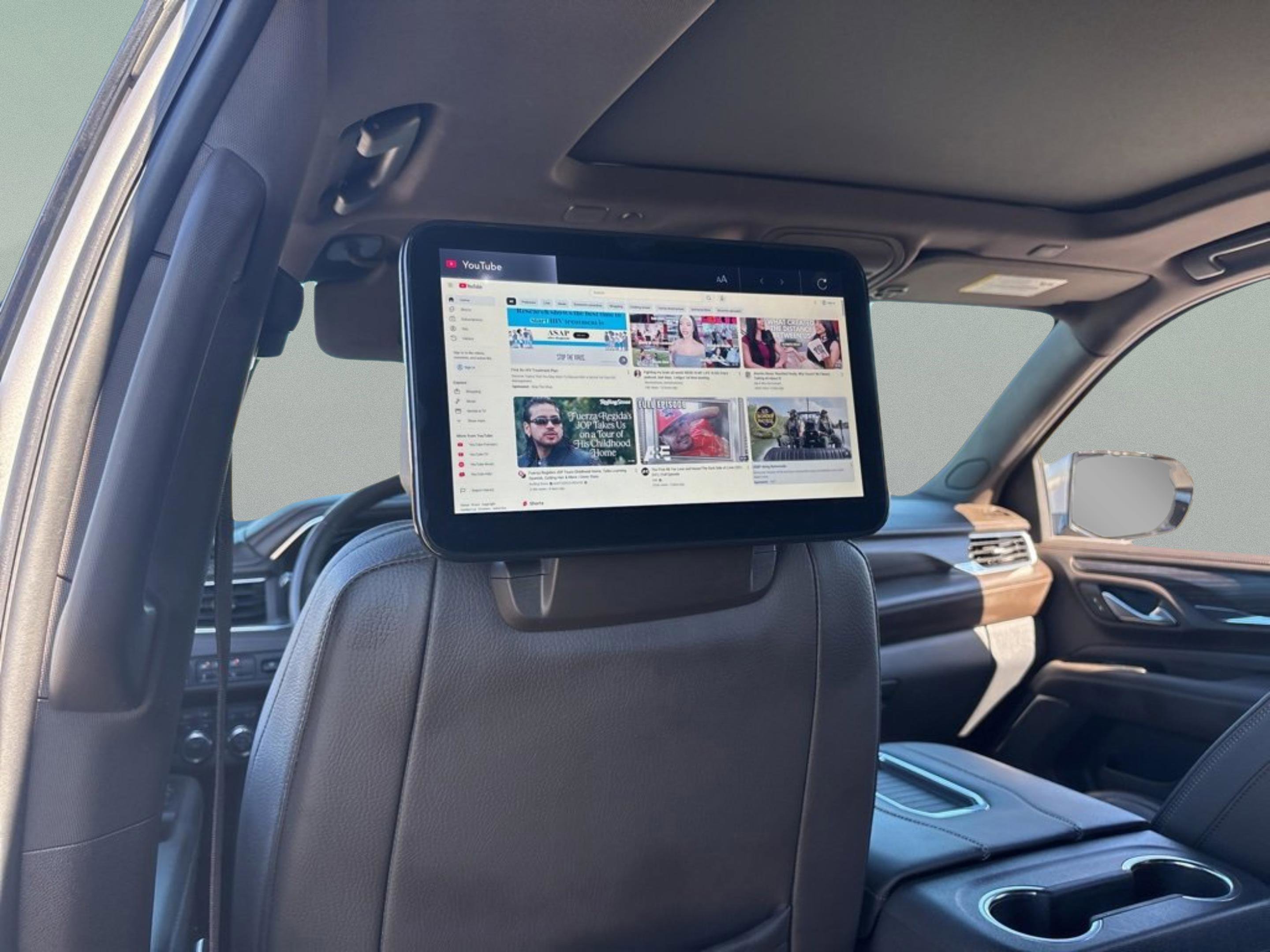Used 2023 GMC Yukon XL Denali image 33