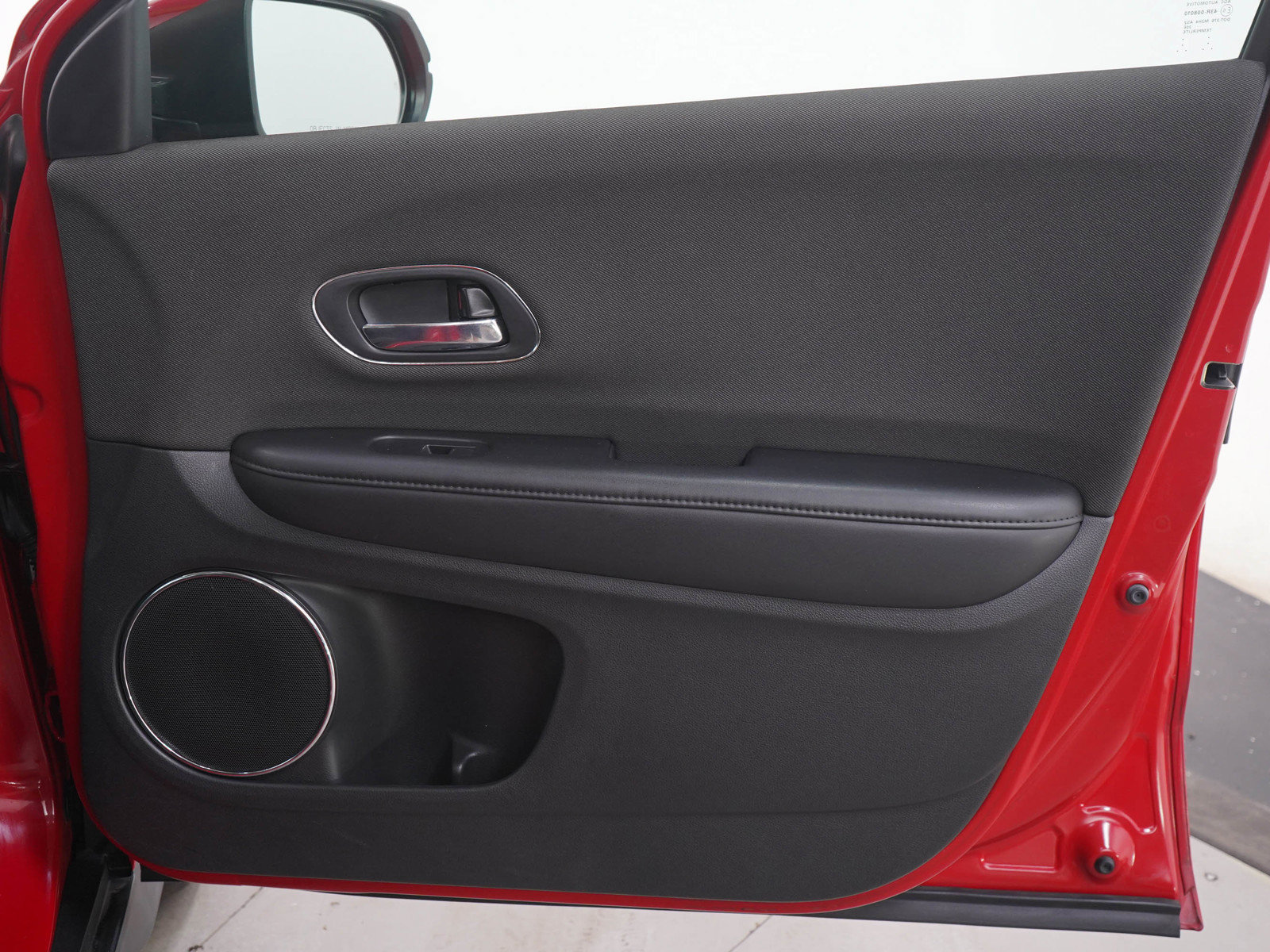 Used 2020 Honda HR-V EX image 11