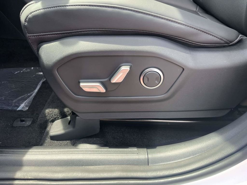 New 2026 Hyundai Santa Fe SEL FWD image 15
