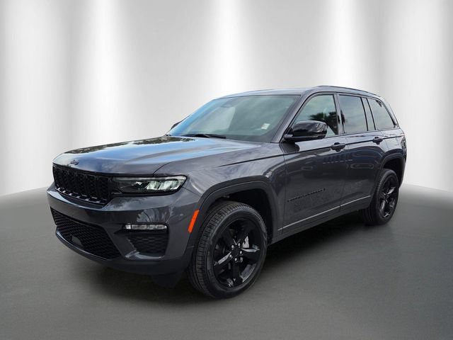 Certified 2025 Jeep Grand Cherokee Limited w/ Black Appearance Package RWD image 2