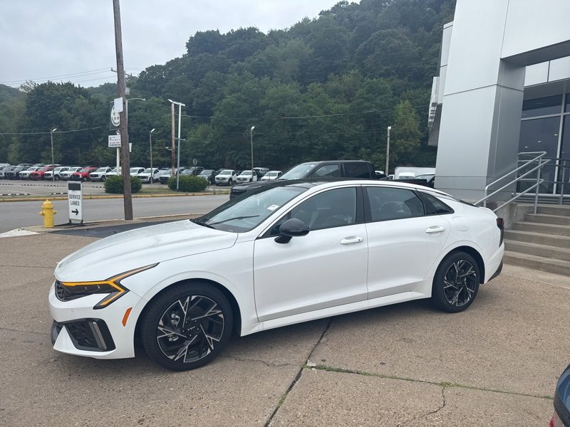 New 2025 Kia K5 GT-Line w/ GT-Line Premium Package image 4