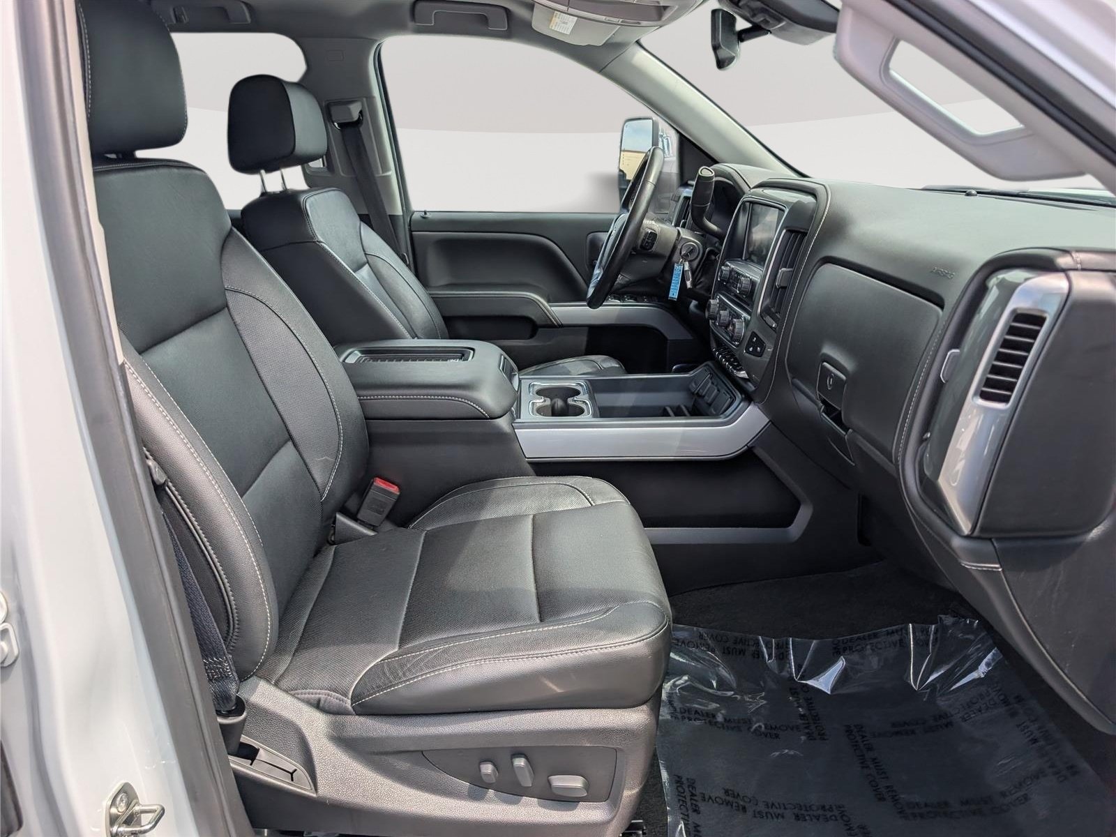 Used 2018 Chevrolet Silverado 1500 LTZ Z71 w/ LTZ Plus Package AWD/4WD image 13