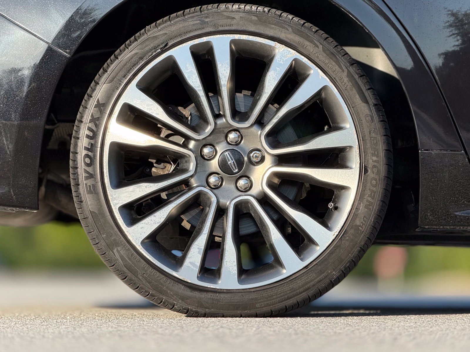 Used 2020 Lincoln Continental AWD w/ Premium Package image 18