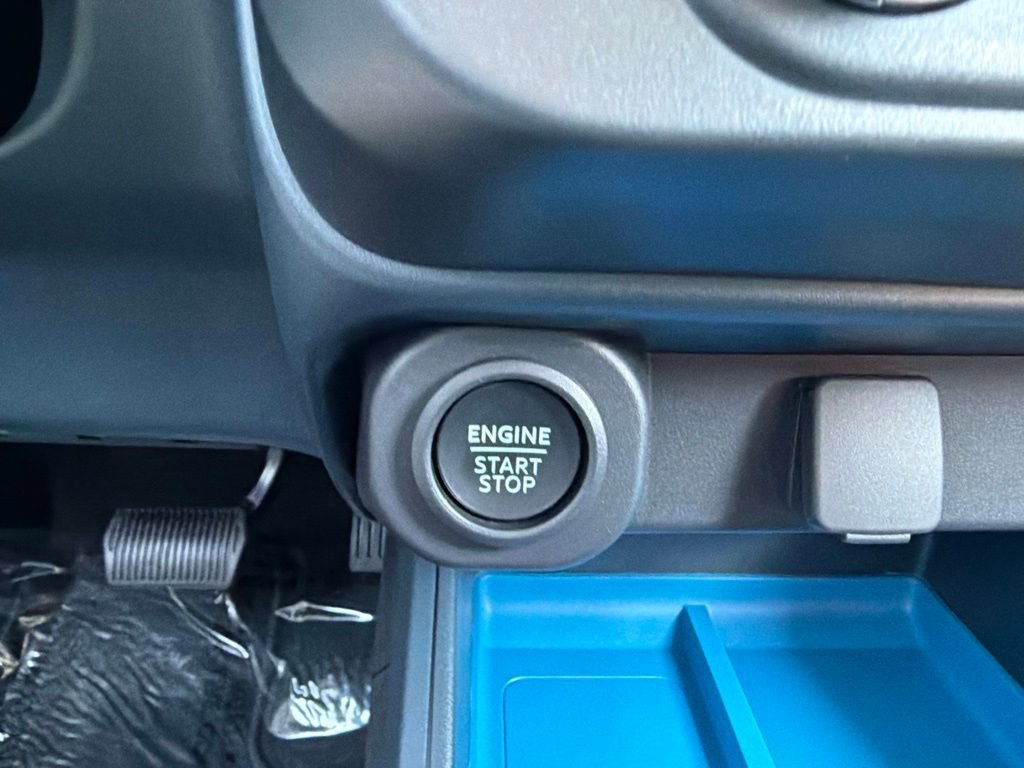 New 2026 Ford Maverick XLT w/ XLT Luxury Package FWD image 33