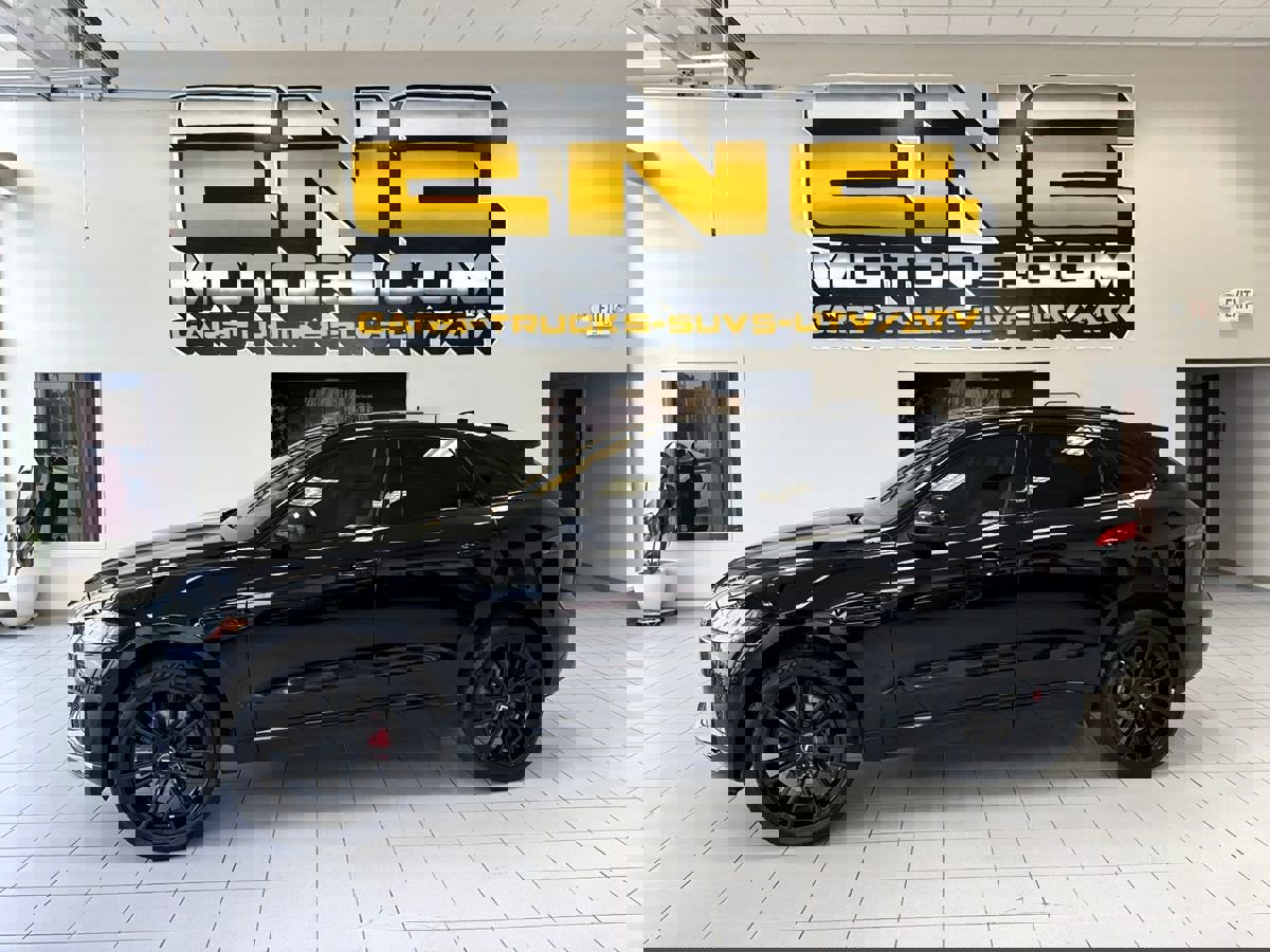 Used 2019 Jaguar F-PACE S image 4