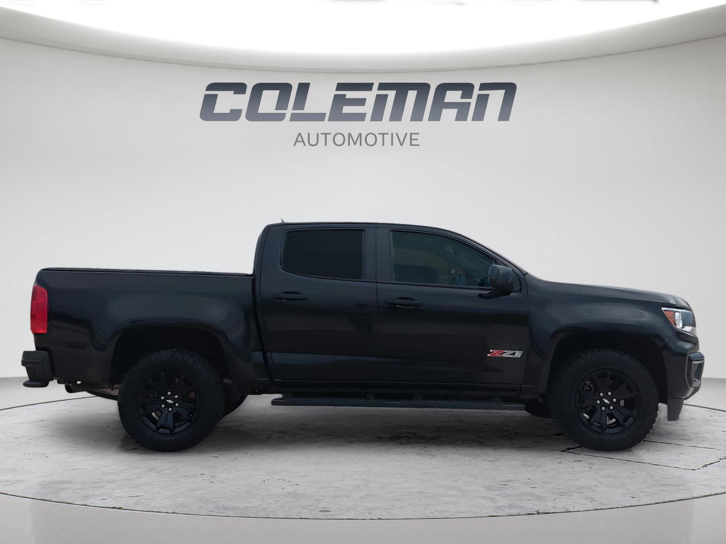 Used 2021 Chevrolet Colorado Z71 w/ Z71 Midnight Edition AWD/4WD image 6