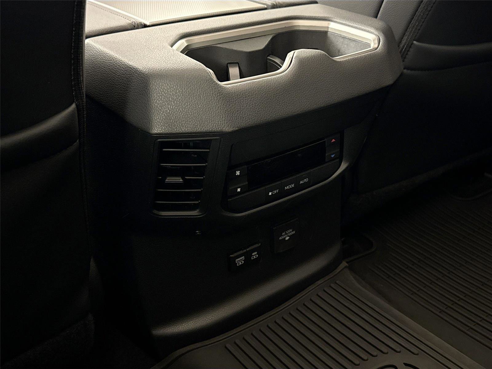 Certified 2024 Toyota Sequoia Limited image 39