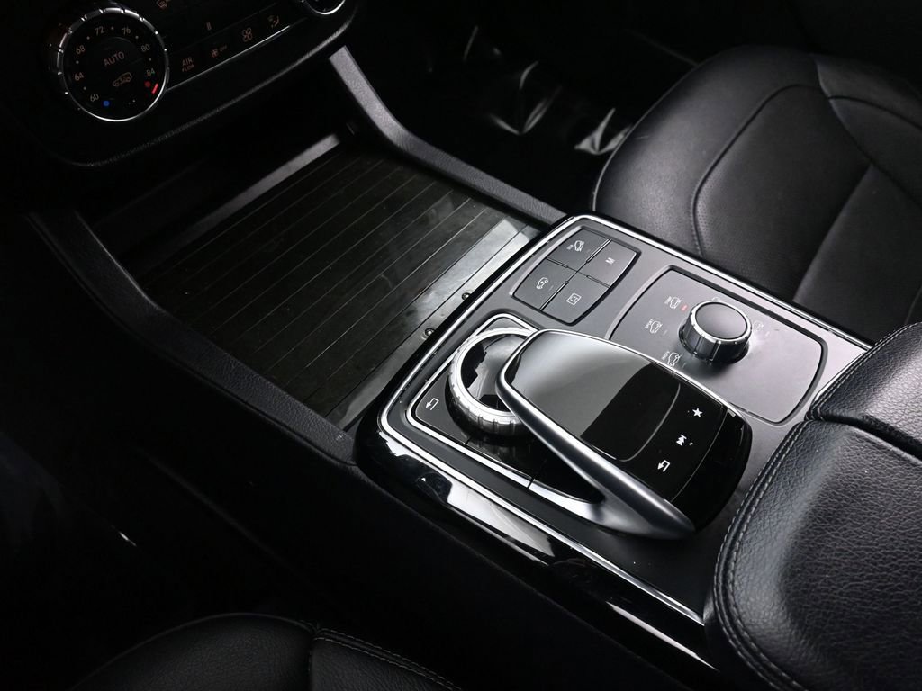 Used 2018 Mercedes-Benz GLS 450 4MATIC w/ Premium Package image 40