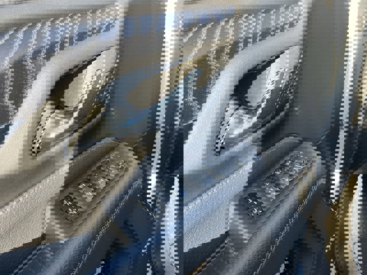 Used 2023 GMC Yukon Denali image 19