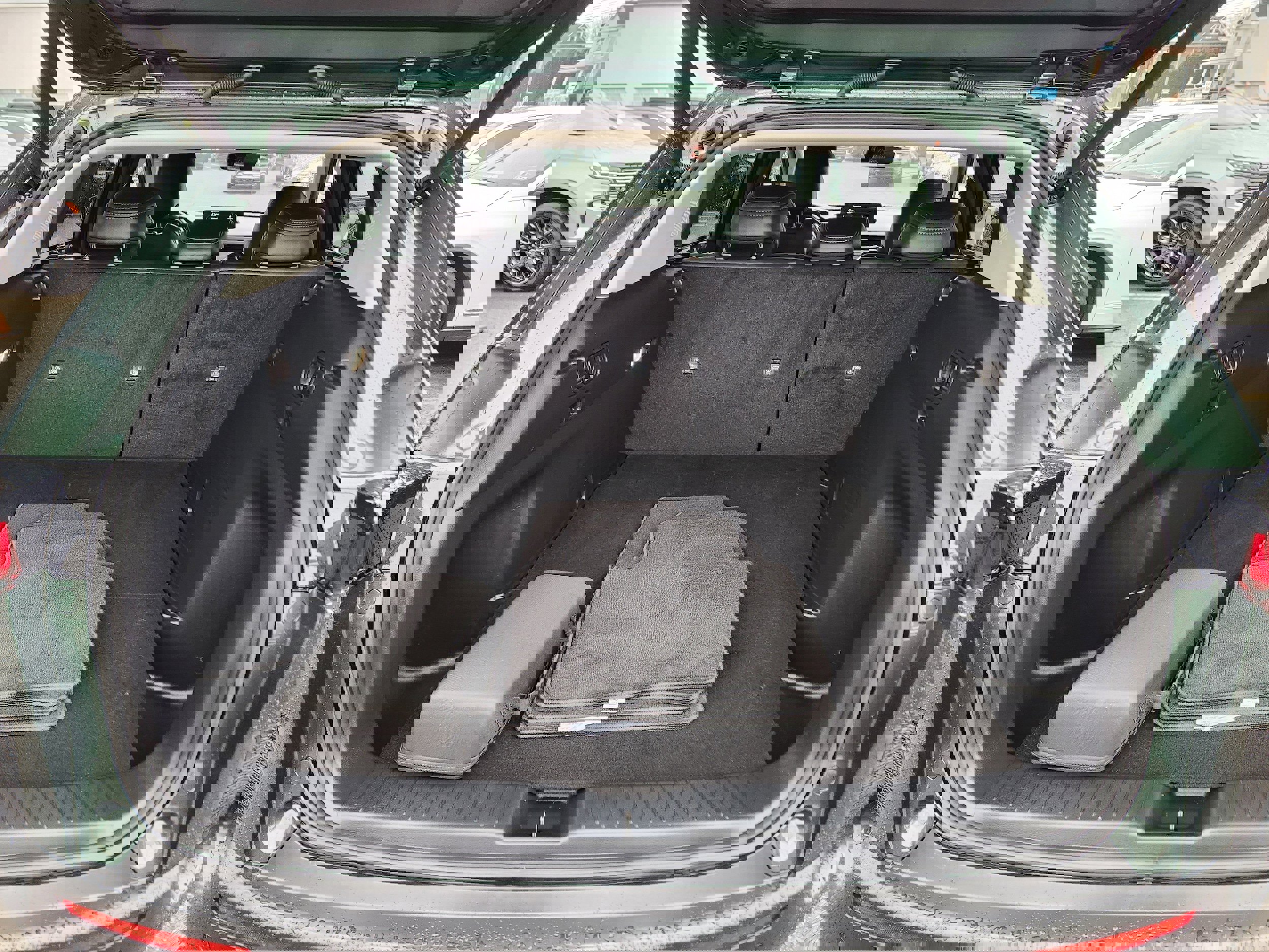 Used 2025 MAZDA CX-50 2.5 Turbo w/ Premium Plus Pkg image 8