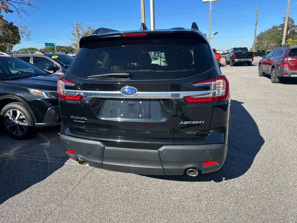 Used 2024 Subaru Ascent Premium w/ Convenience Package image 4