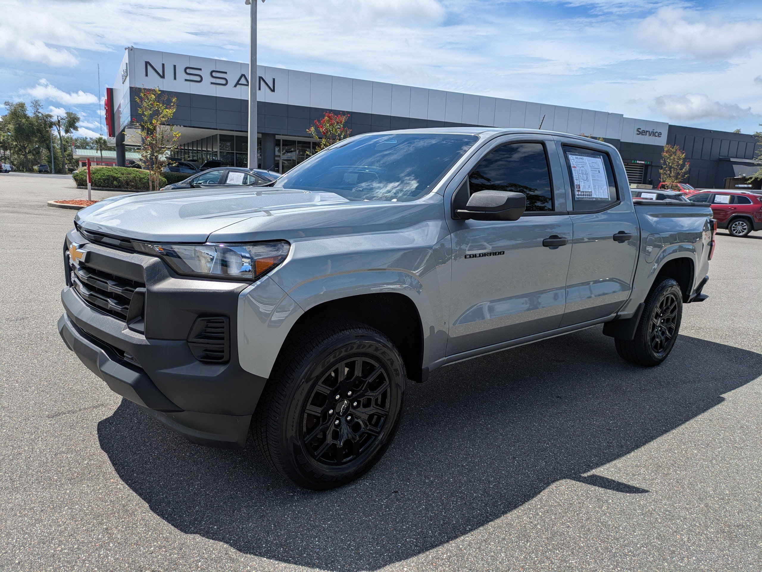 Used 2025 Chevrolet Colorado W/T w/ WT Custom Package AWD/4WD image 8