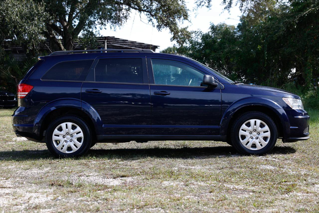 Used 2017 Dodge Journey SE FWD image 13