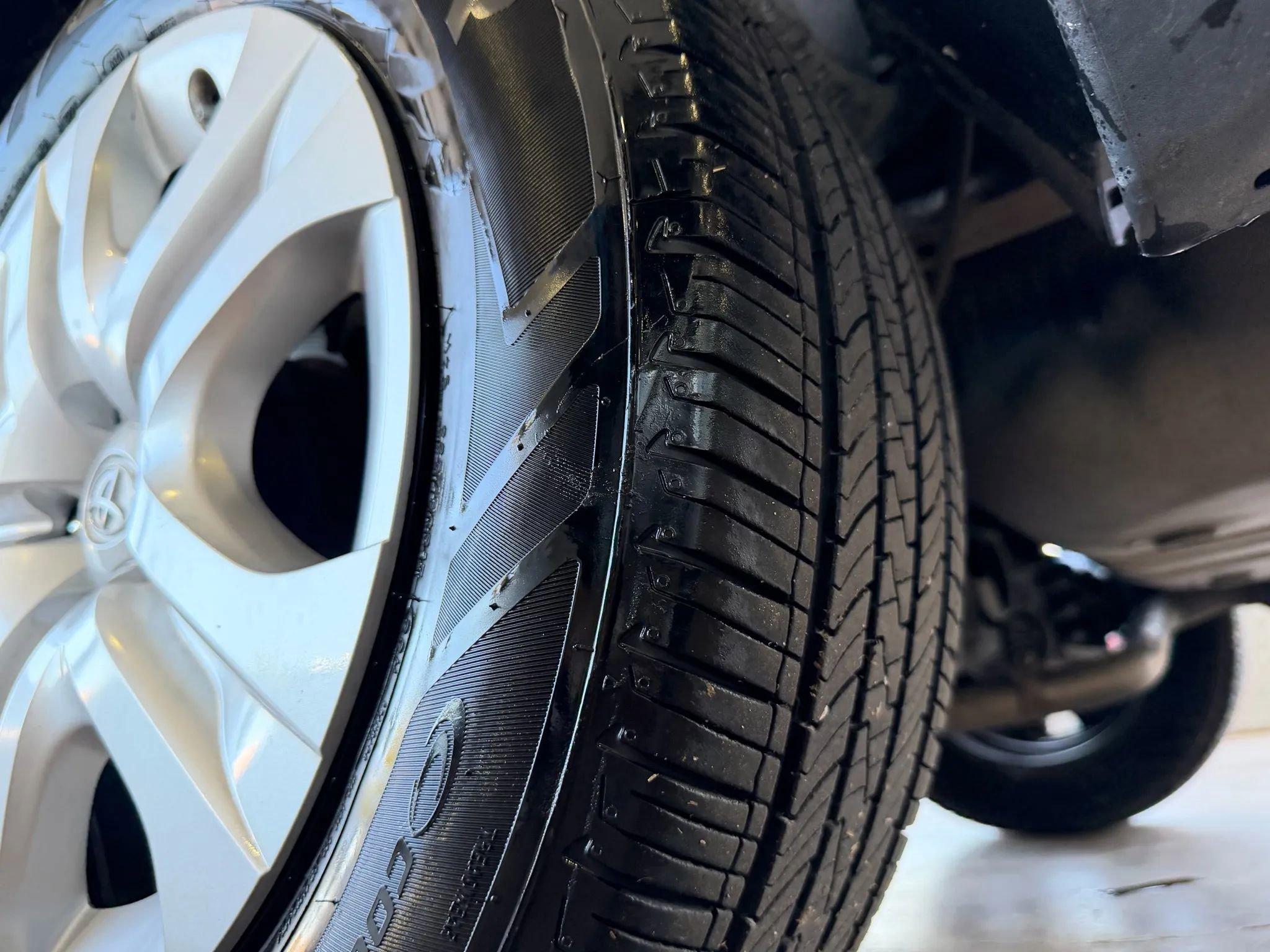 Used 2013 Toyota RAV4 LE image 25