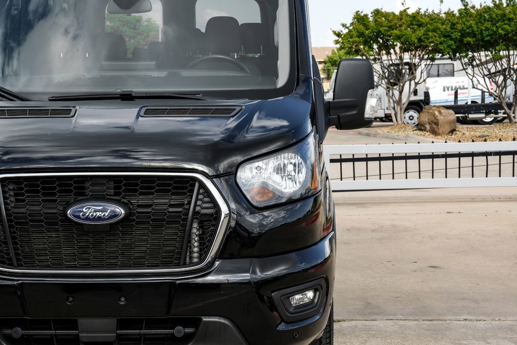 Used 2023 Ford Transit 350 XLT image 45