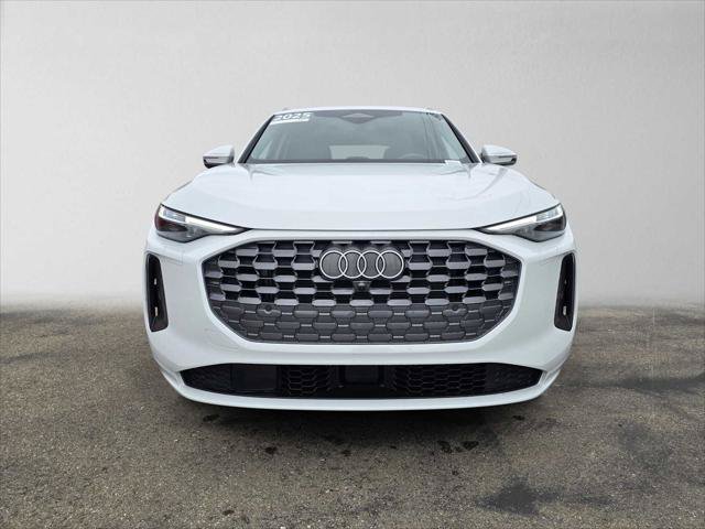 Certified 2025 Audi Q5 Premium w/ Premium Plus AWD/4WD image 8