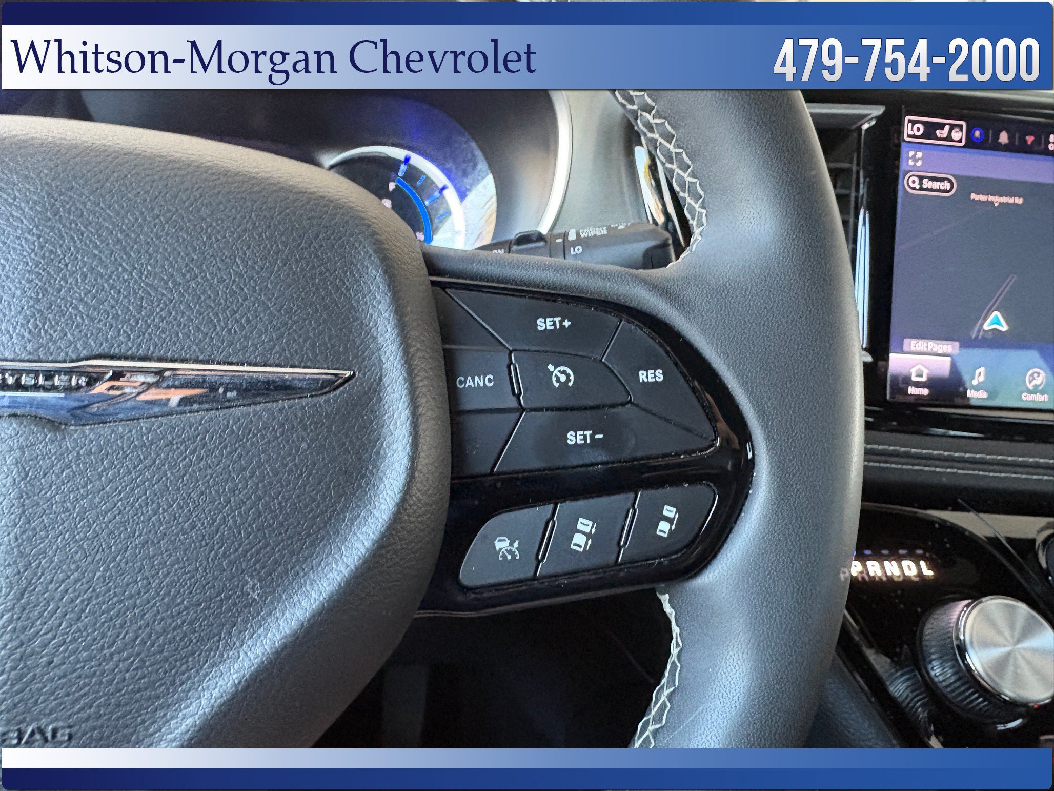 Used 2024 Chrysler Pacifica Premium FWD image 17