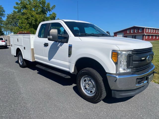 Used 2017 Ford F250 XL w/ Power Equipment Group AWD/4WD image 9