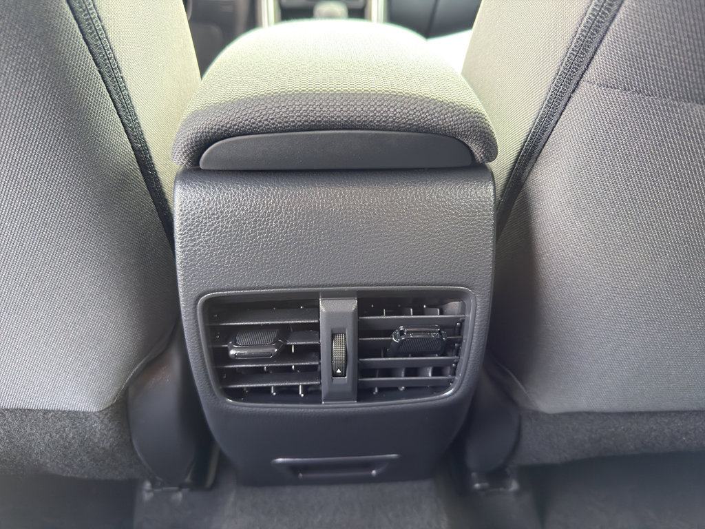 Used 2022 Toyota Corolla Cross LE image 33