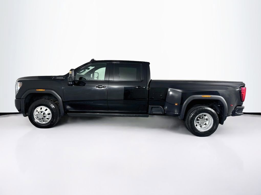 Used 2024 GMC Sierra 3500 Denali Ultimate AWD/4WD image 6