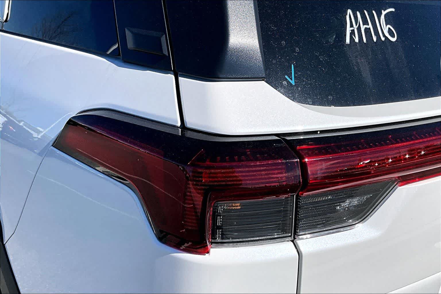 New 2026 Subaru Outback Limited AWD/4WD image 15