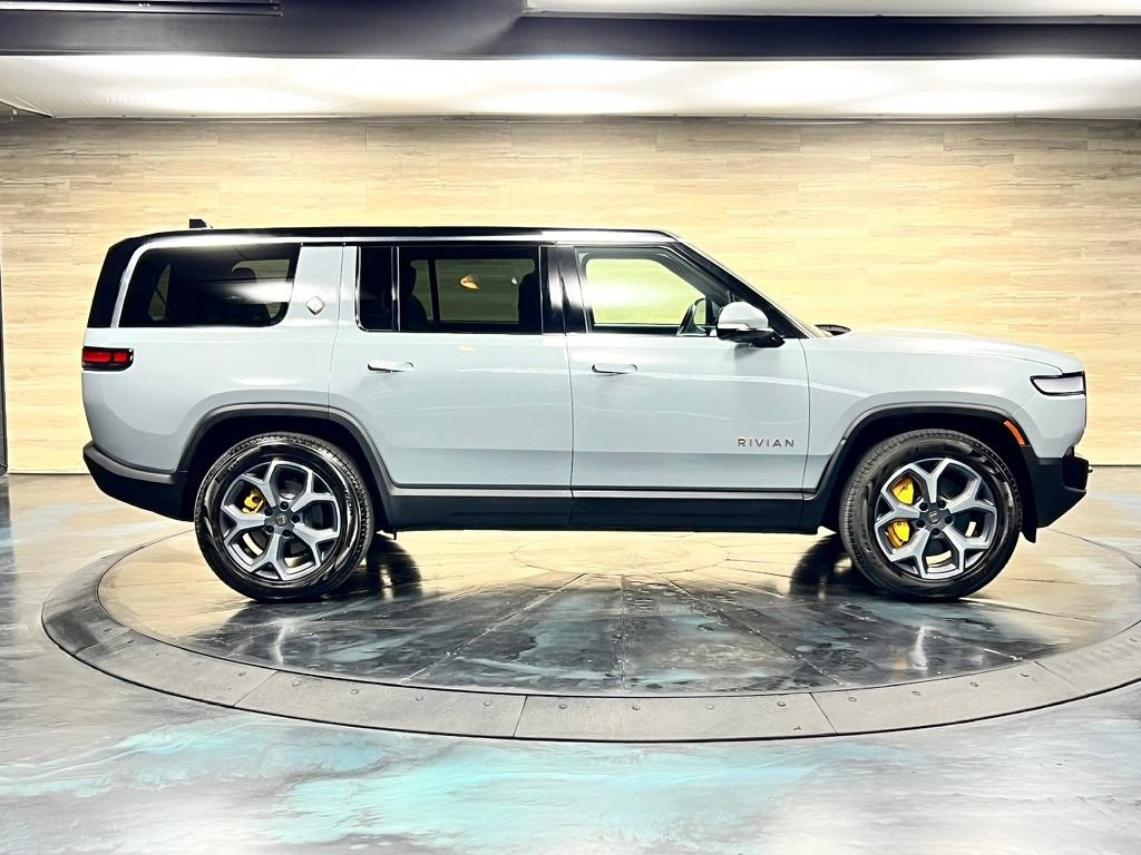 Used 2024 Rivian R1S Adventure AWD/4WD image 22