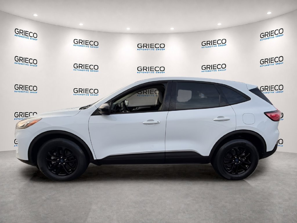 Used 2020 Ford Escape SE Sport AWD/4WD image 3