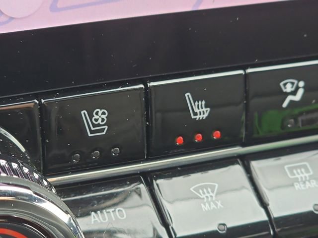 Used 2023 GMC Canyon Denali image 37