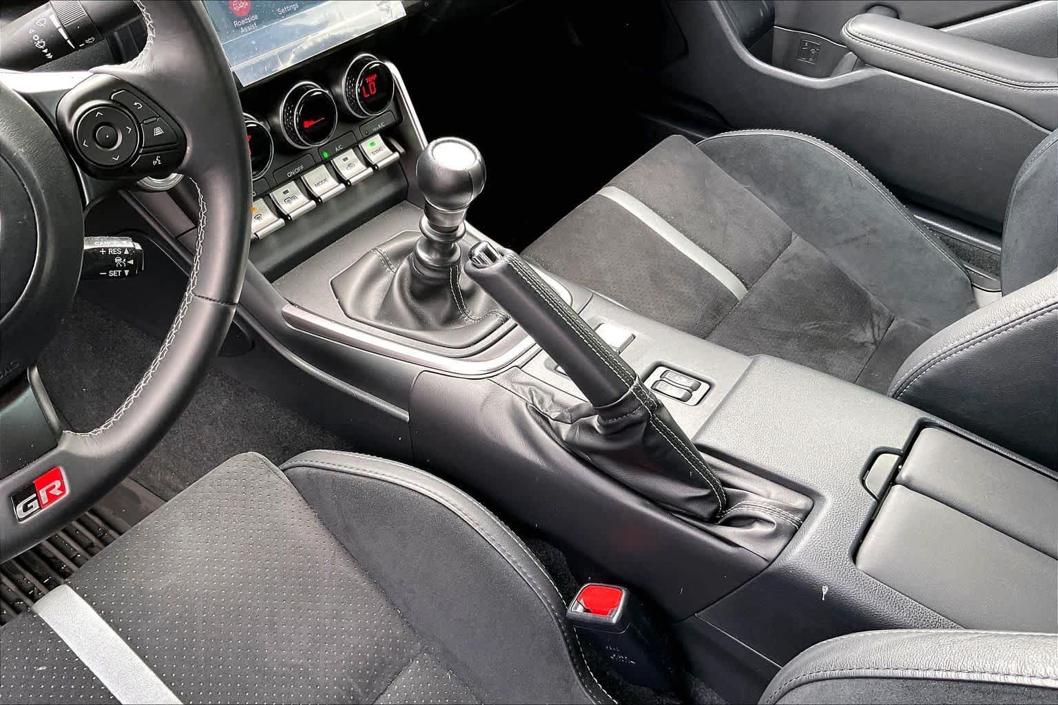 Certified 2025 Toyota GR86 Premium w/ ALL Weather Mat Package (TMS) RWD image 16