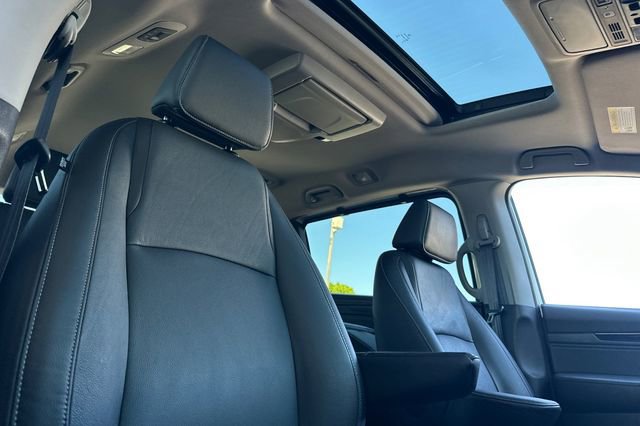 Certified 2024 Honda Odyssey Touring image 23