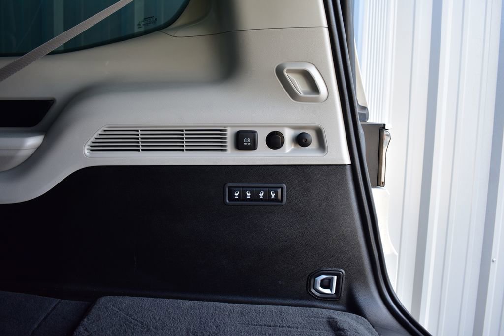 Used 2022 Jeep Wagoneer Series III w/ Premium Group I image 33