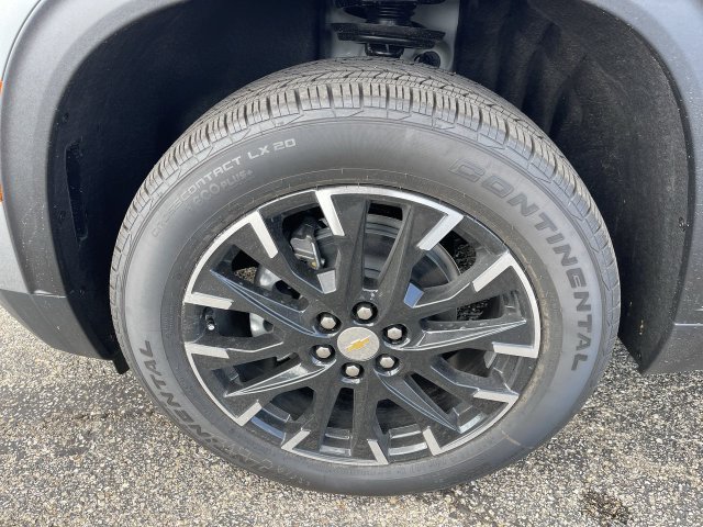 New 2026 Chevrolet Traverse LT w/ Sun and Wheel Package AWD/4WD image 10