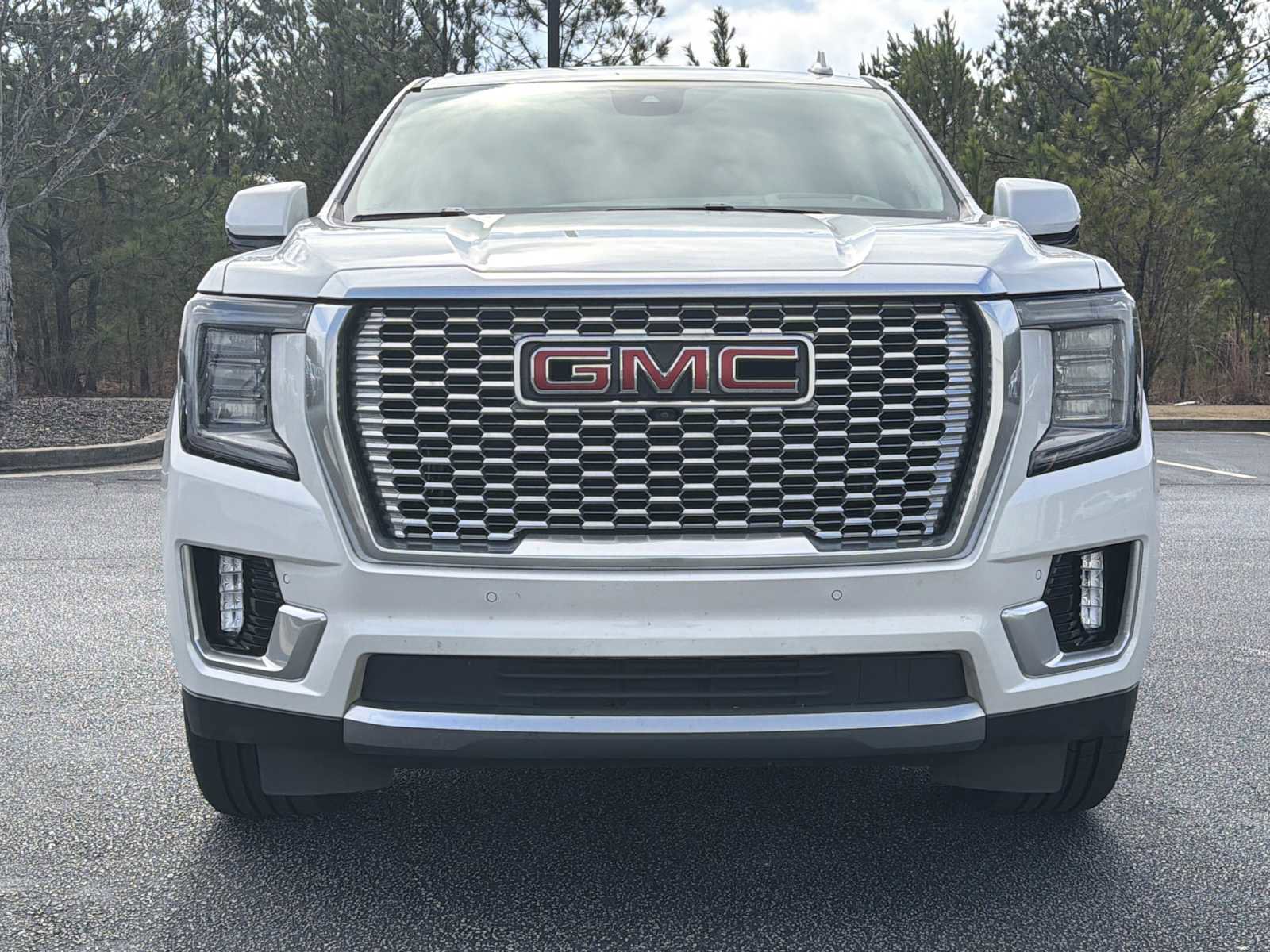 Used 2024 GMC Yukon Denali w/ Denali Reserve Package image 37