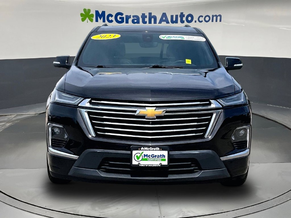 Used 2023 Chevrolet Traverse Premier w/ LPO, Cargo Package AWD/4WD image 2