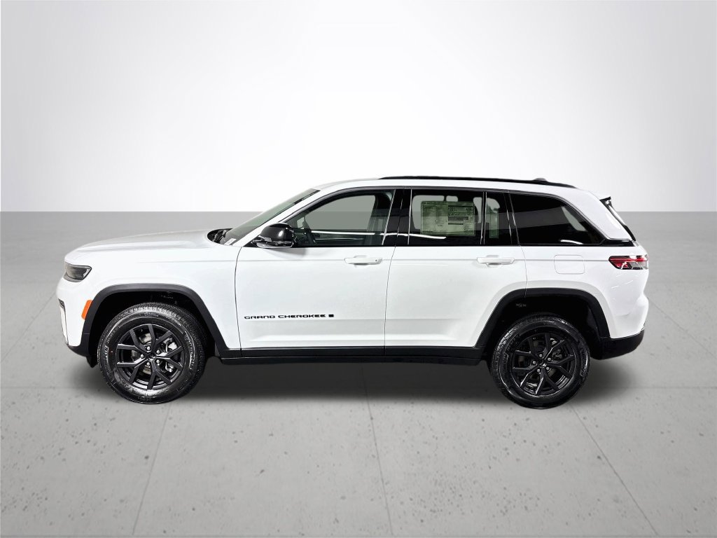 New 2027 Jeep Grand Cherokee Altitude AWD/4WD image 9