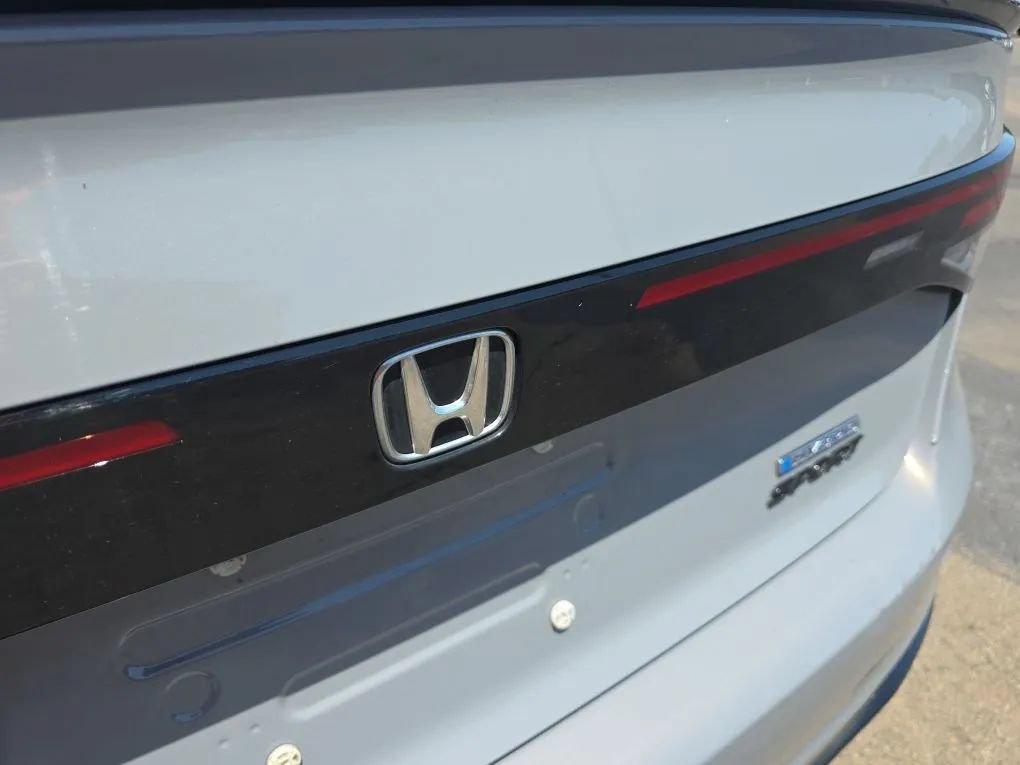 Used 2023 Honda Accord Sport image 10