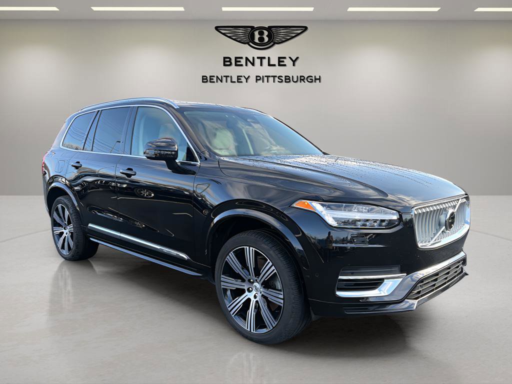 Used 2023 Volvo XC90 T8 Plus w/ Protection Package image 3